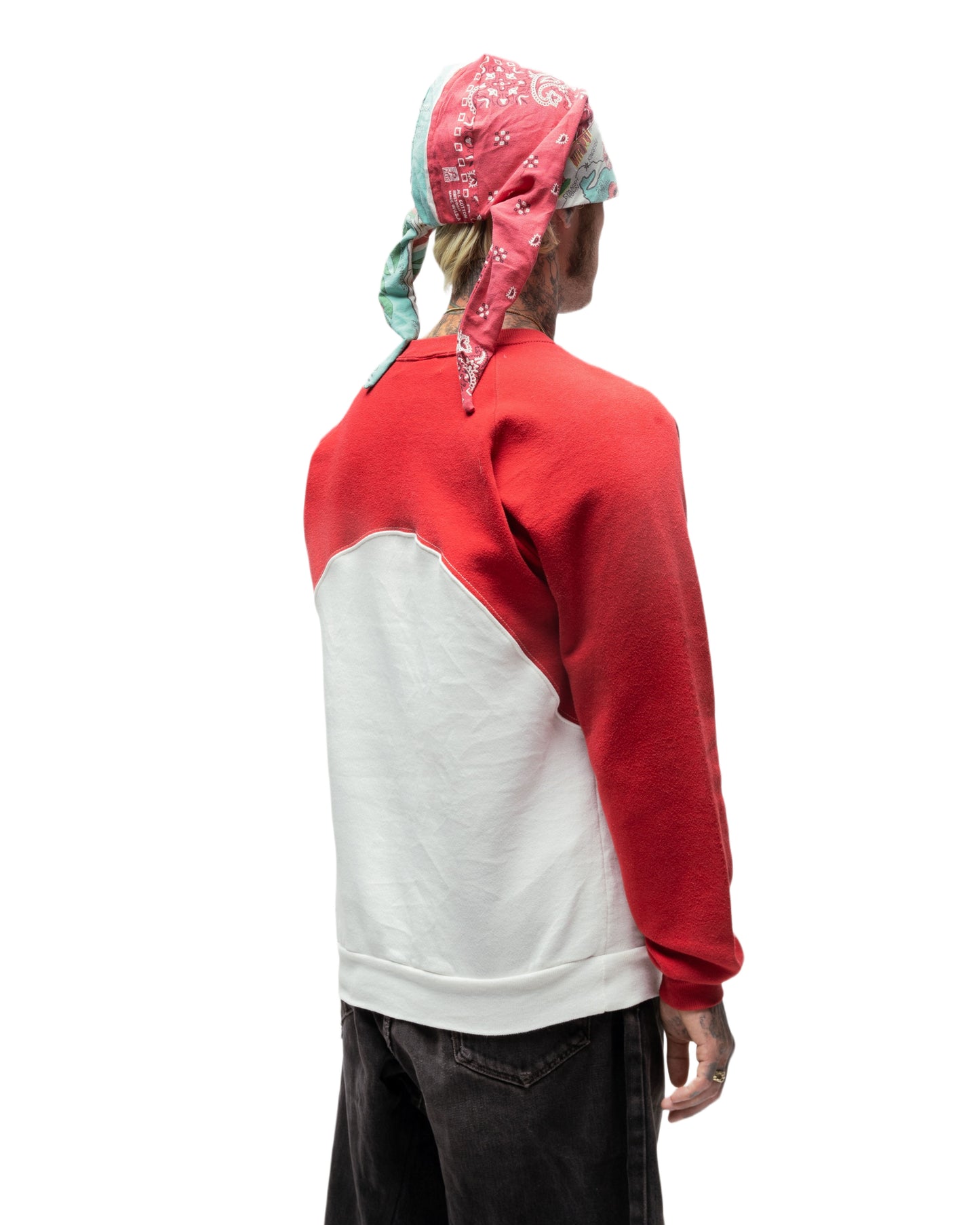100 WAVE CREWNECK