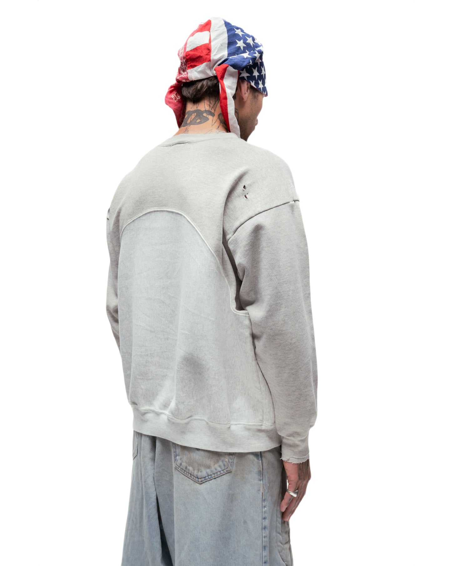 107 WAVE CREWNECK