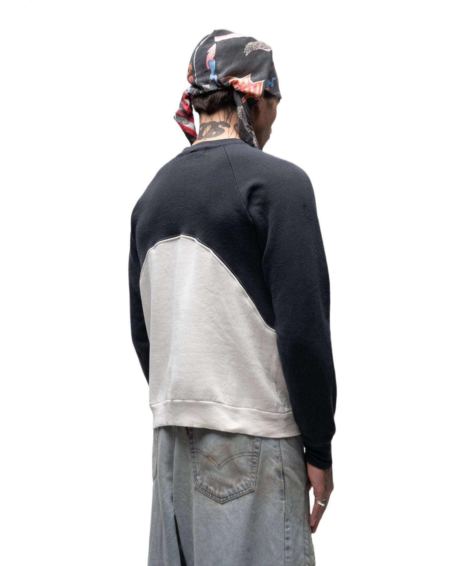 112 WAVE CREWNECK