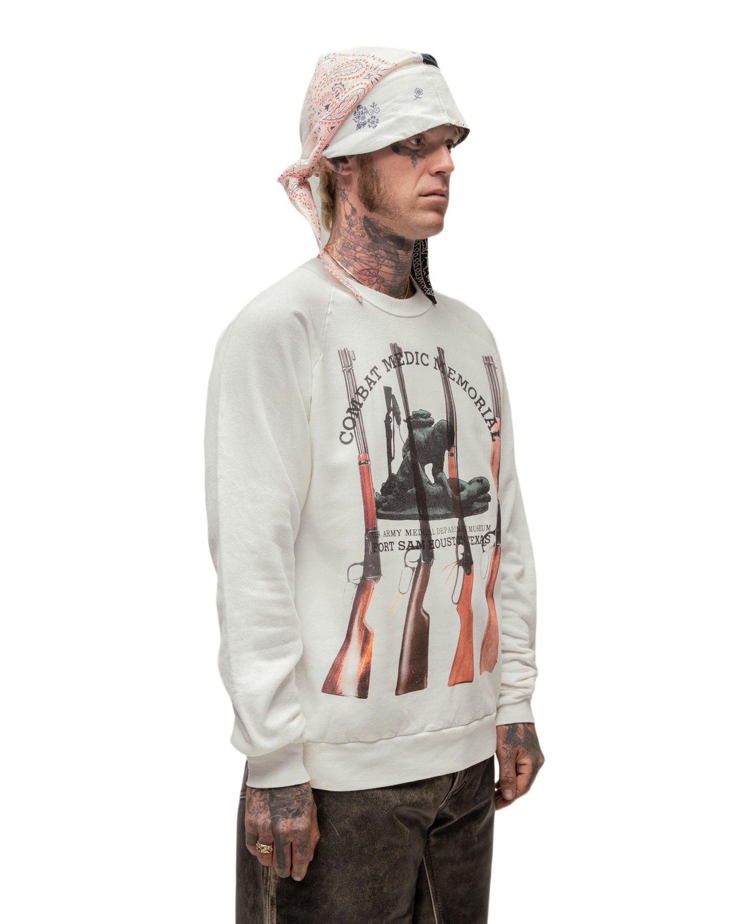 SLUG CREWNECK 001