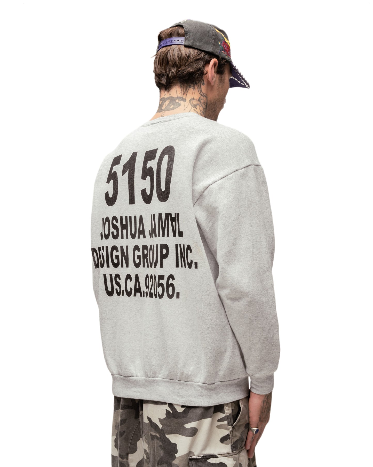 SLUG CREWNECK 004
