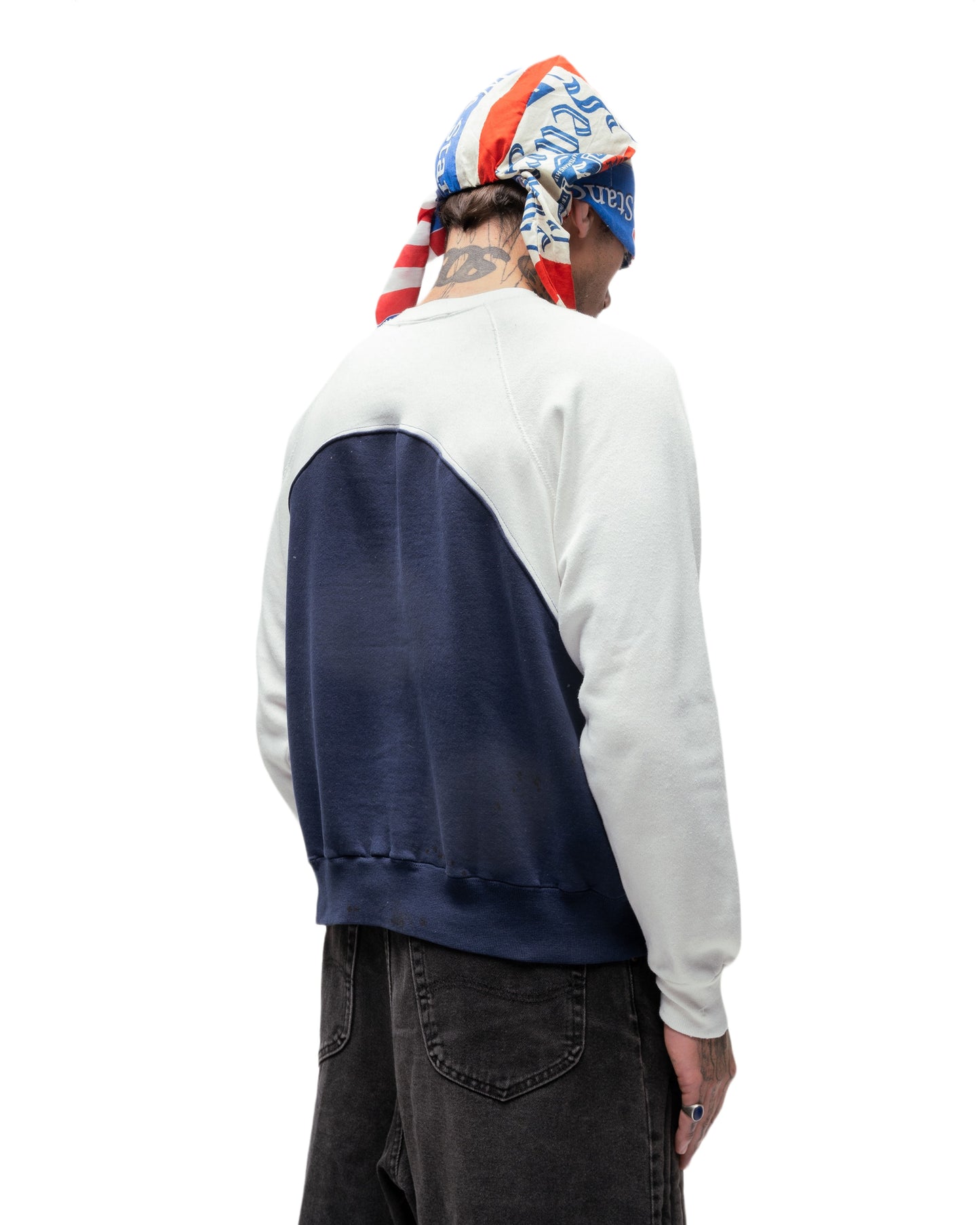 054 WAVE CREWNECK