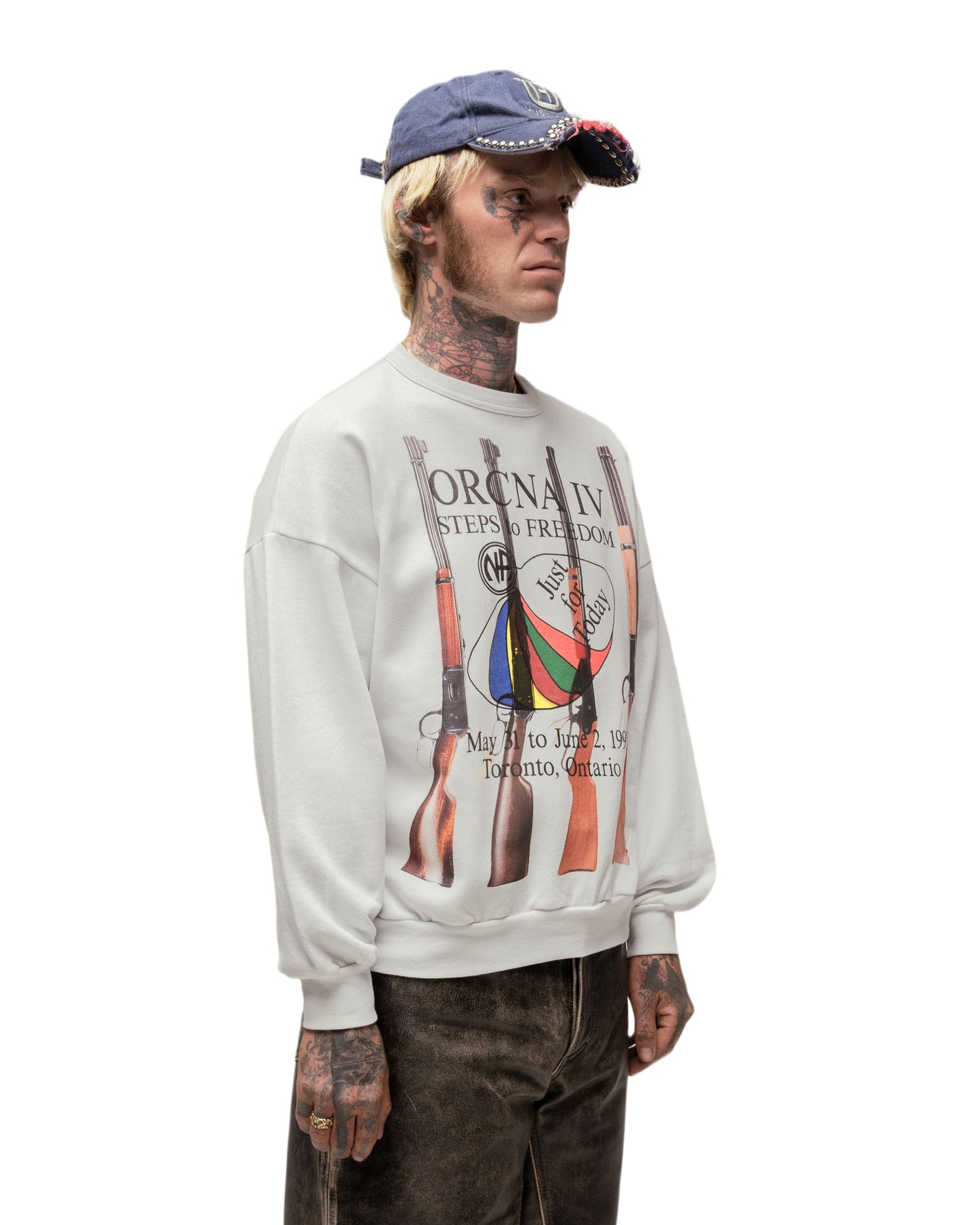 SLUG CREWNECK 012