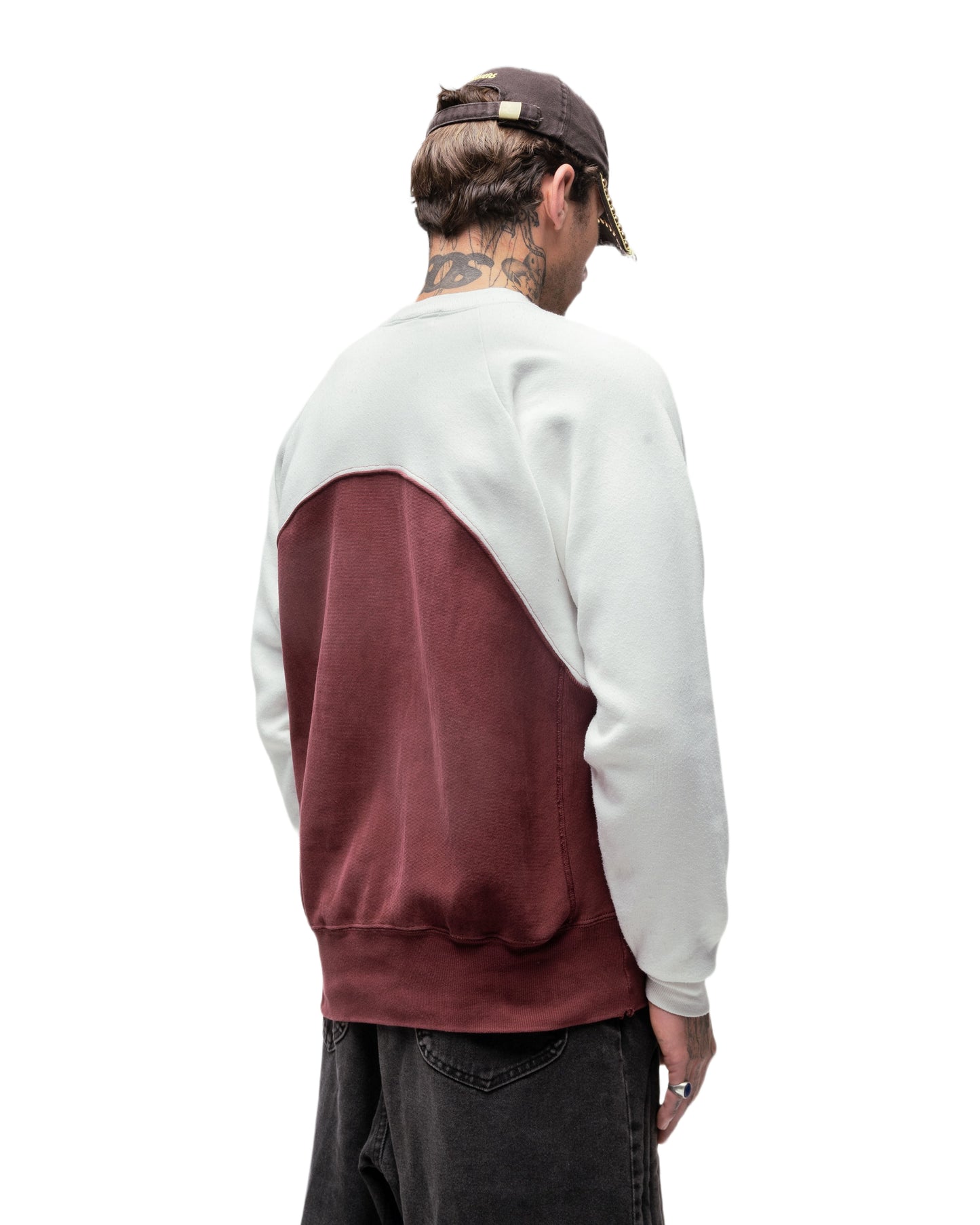 056 WAVE CREWNECK