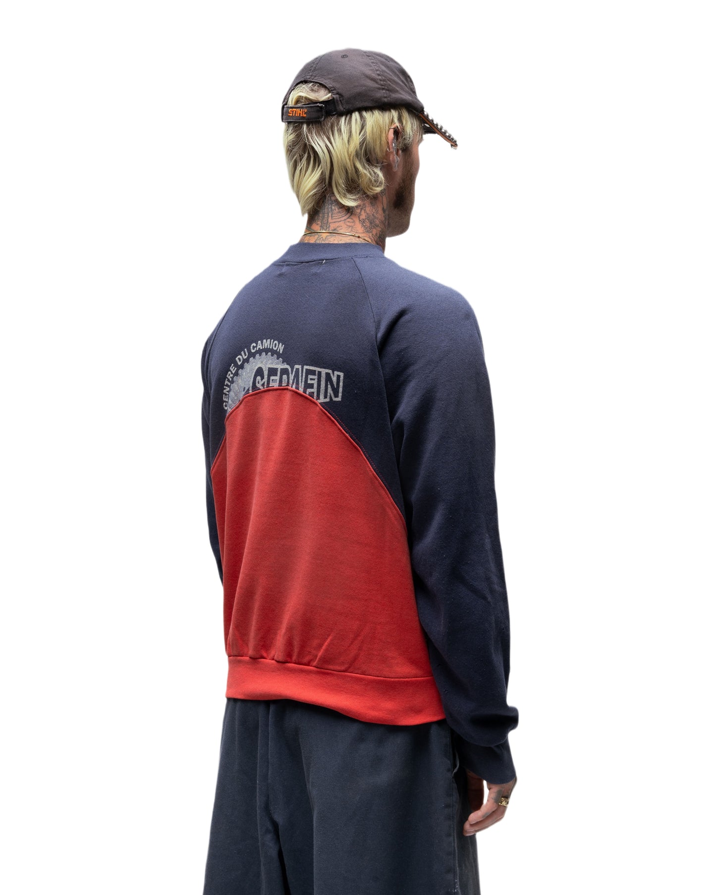 080 WAVE CREWNECK
