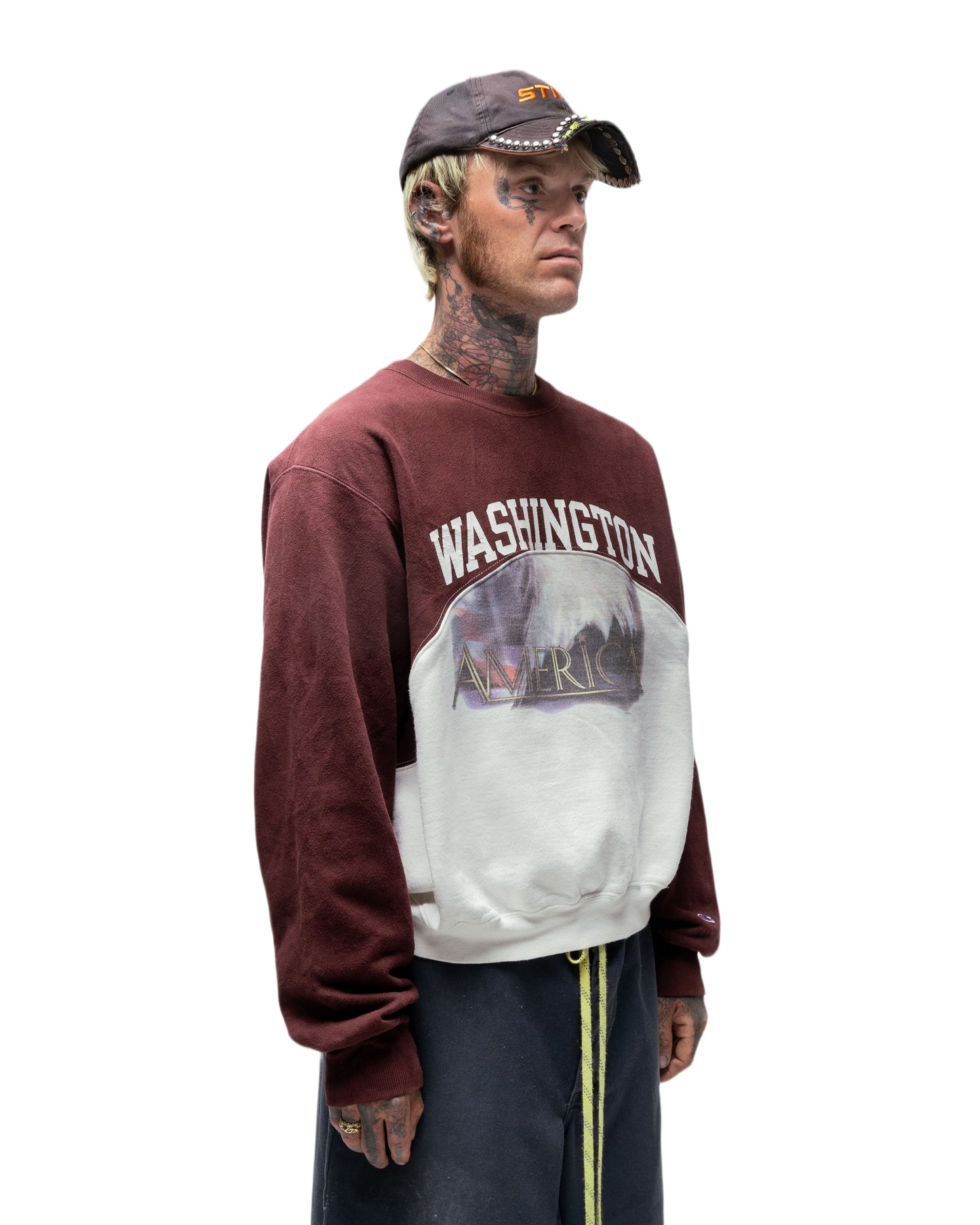 084 WAVE CREWNECK