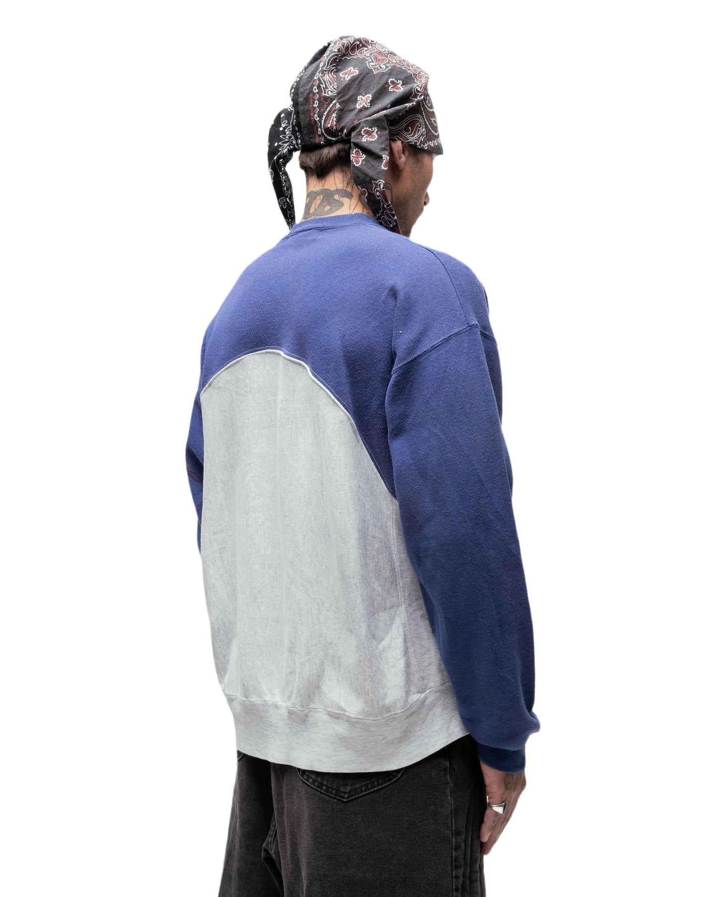 085 WAVE CREWNECK