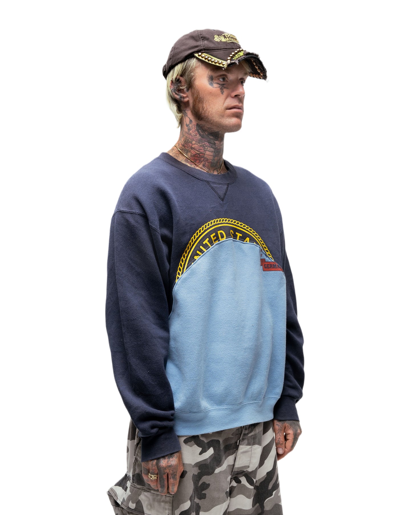 087 WAVE CREWNECK