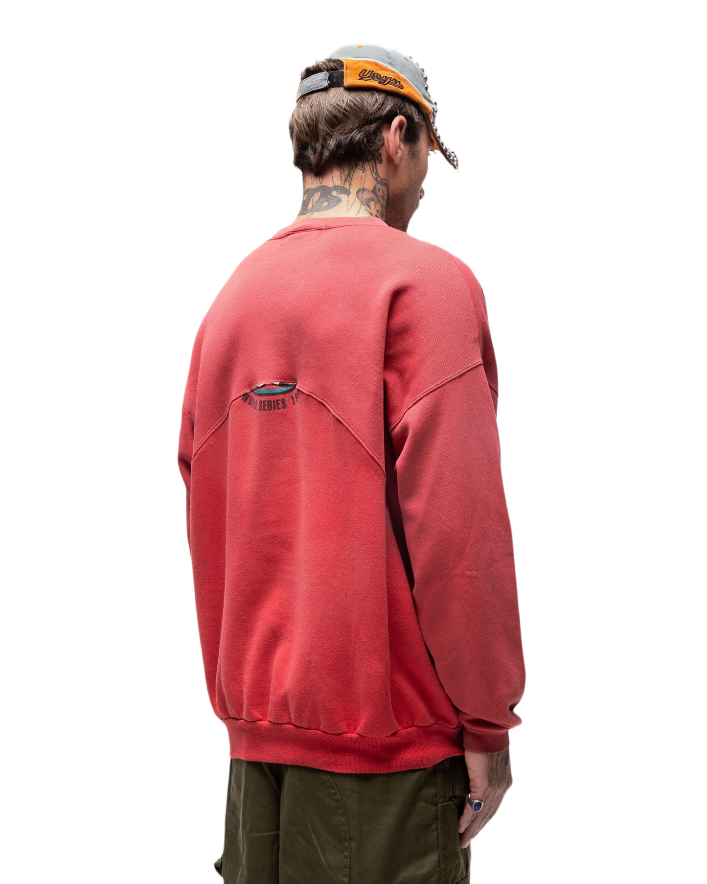 050 WAVE CREWNECK