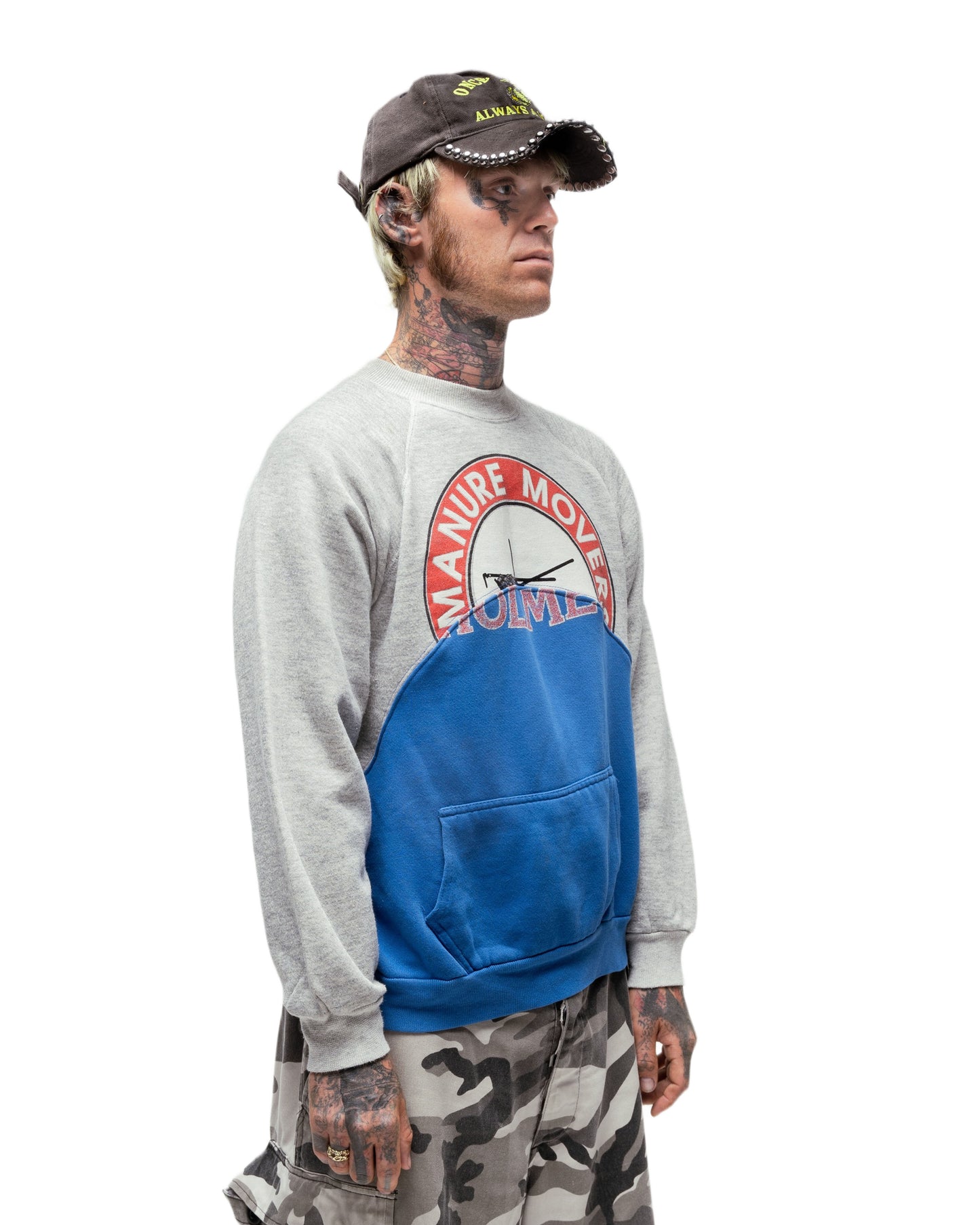 045 WAVE CREWNECK
