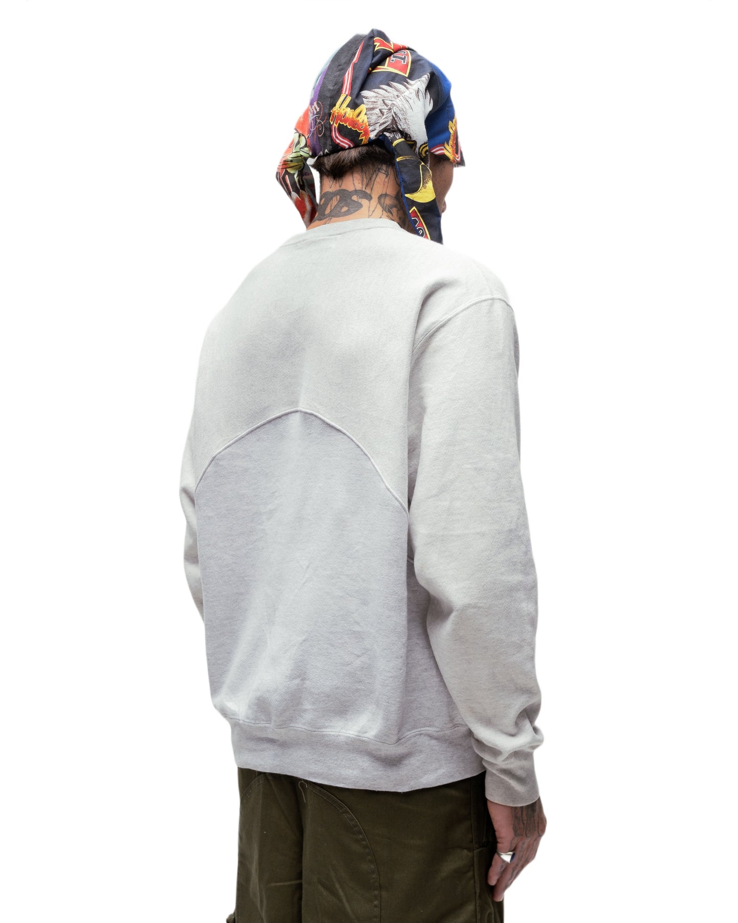 048 WAVE CREWNECK