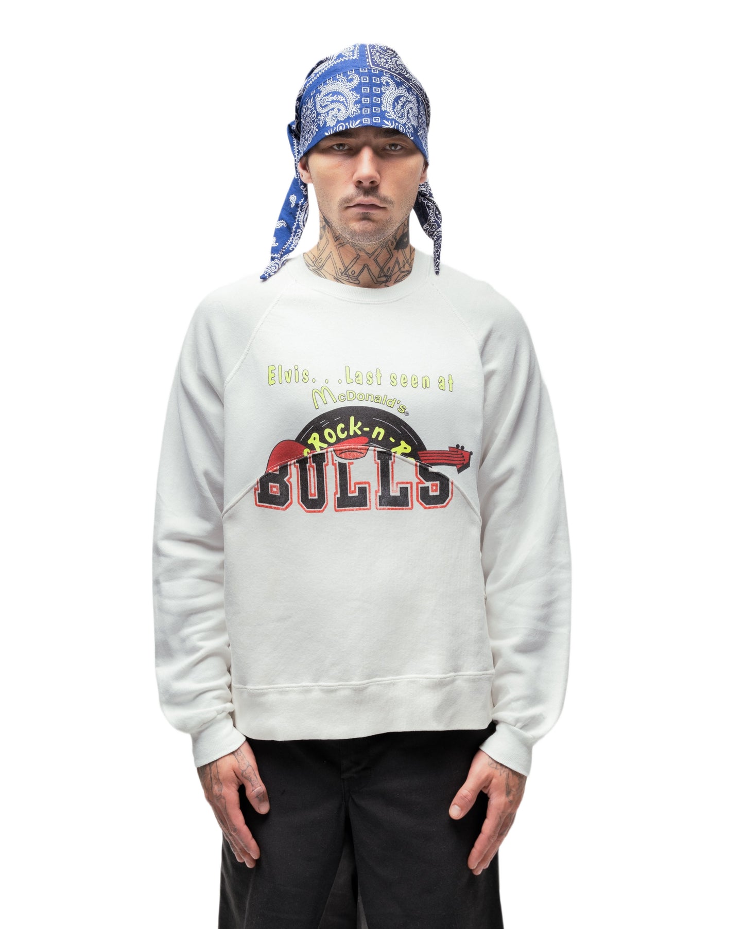 037 WAVE CREWNECK