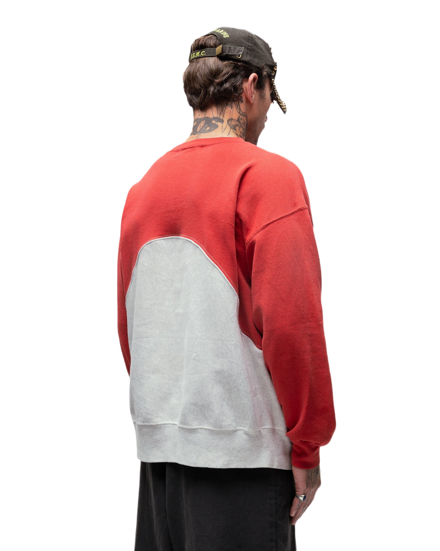 042 WAVE CREWNECK