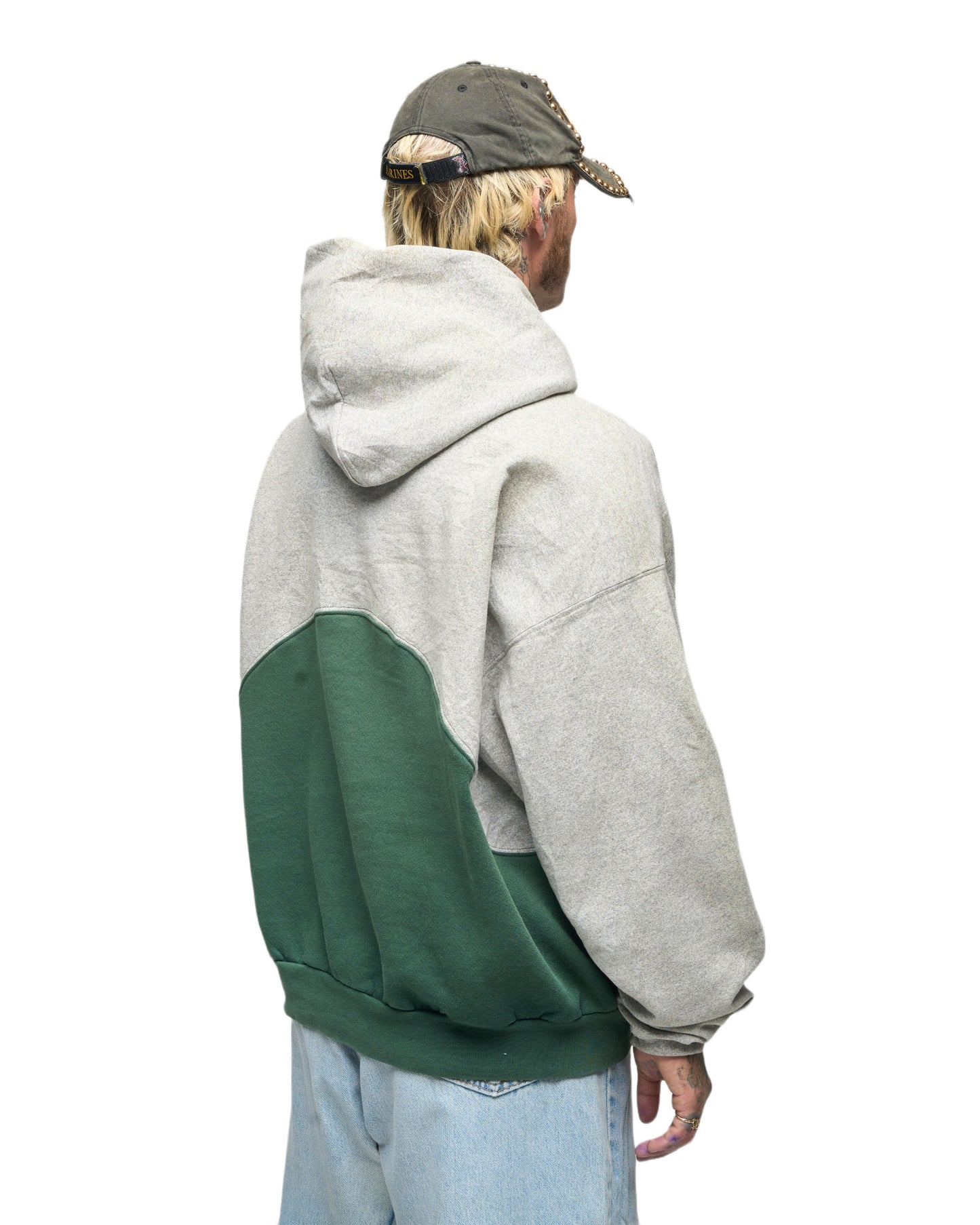 002 WAVE HOODIE