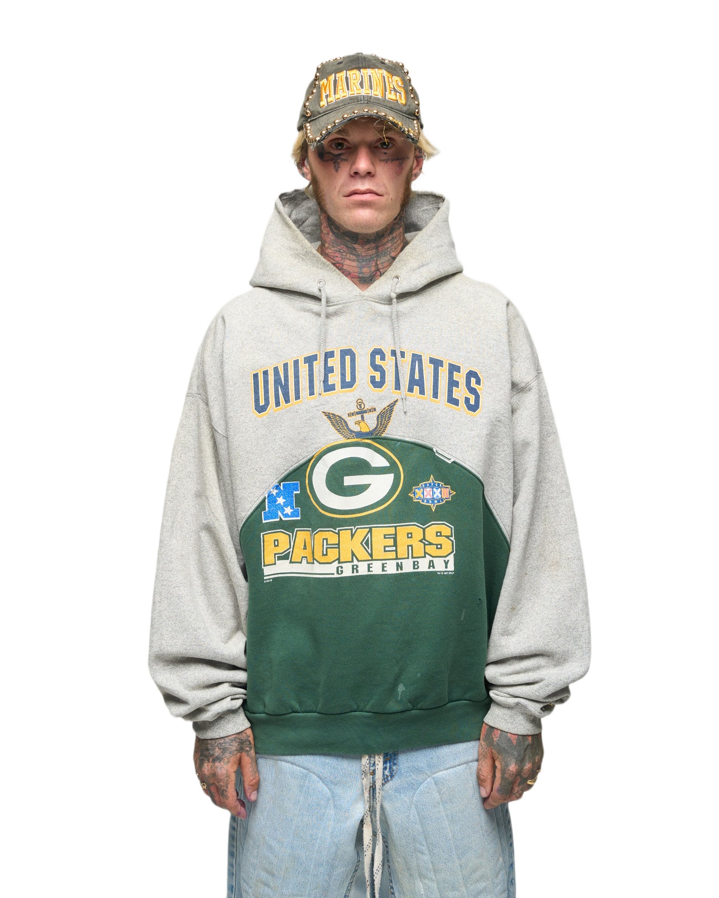 002 WAVE HOODIE