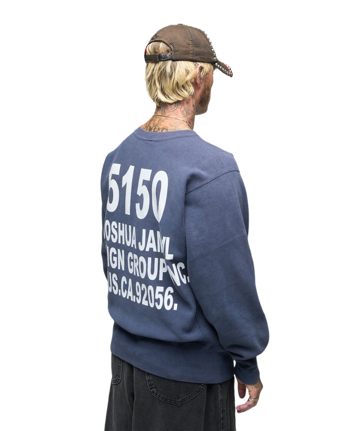 SLUG CREWNECK 013