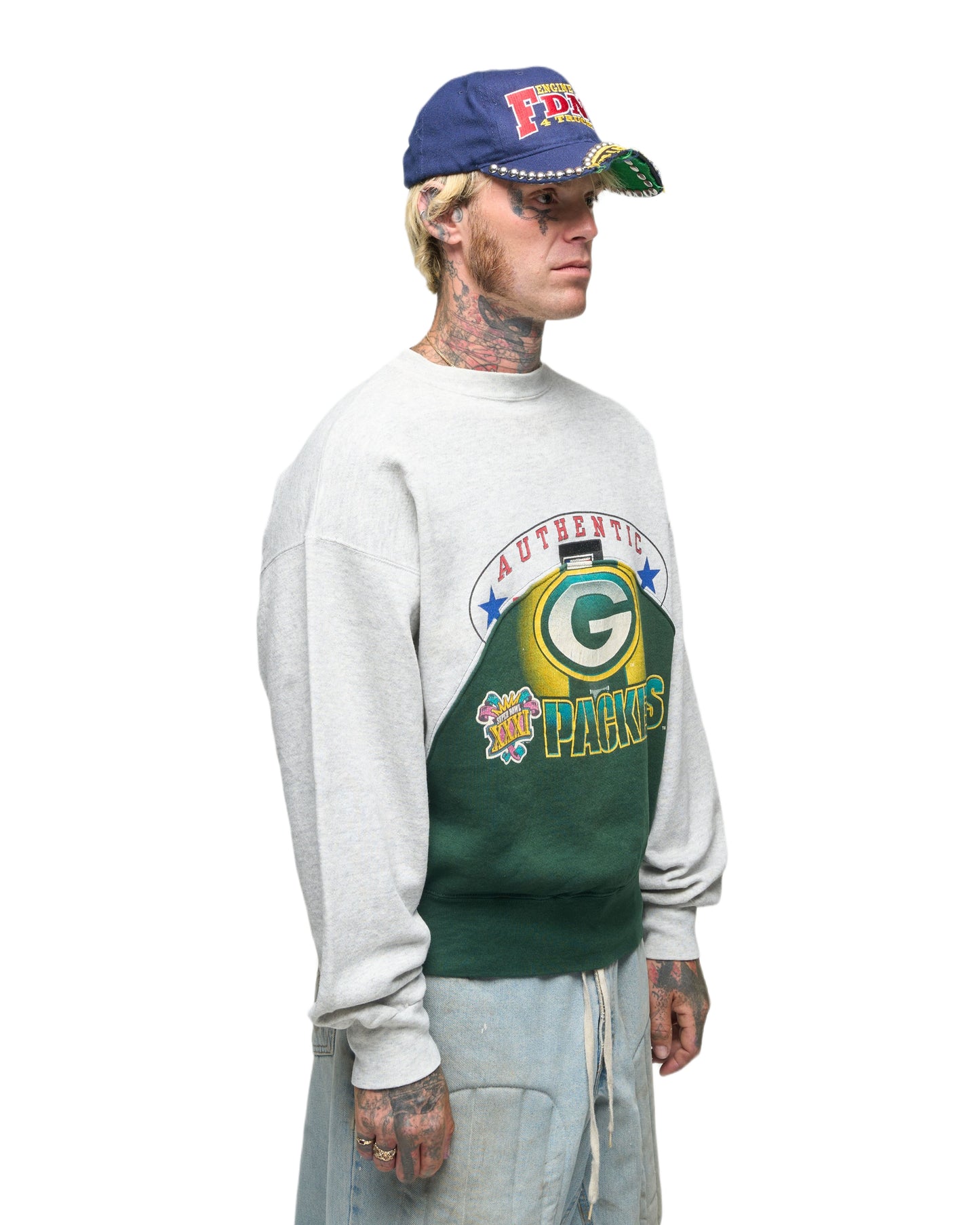070 WAVE CREWNECK