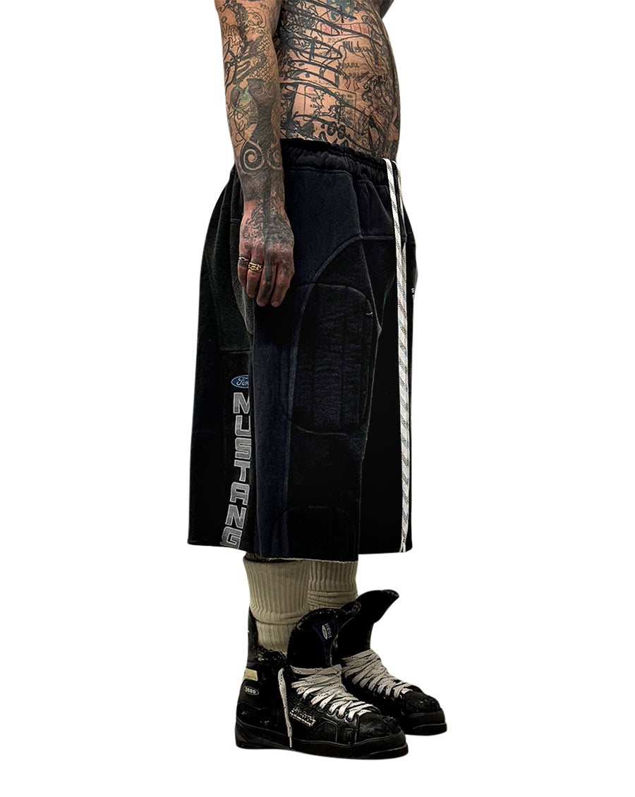 011 WAVE PADDED SWEAT-SHORT