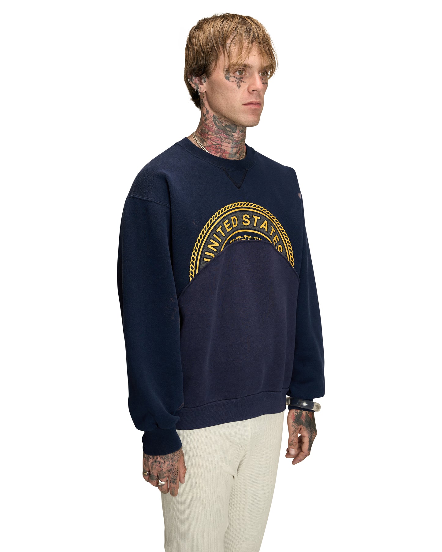 032 WAVE CREWNECK