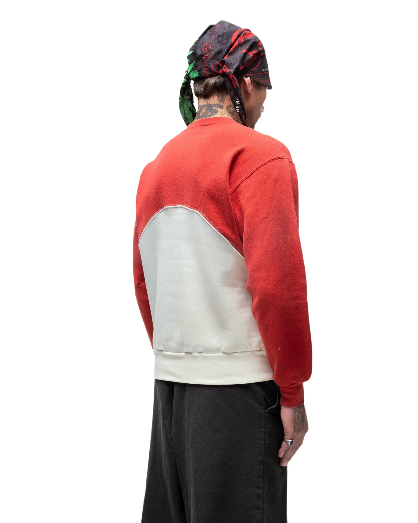 098 WAVE CREWNECK