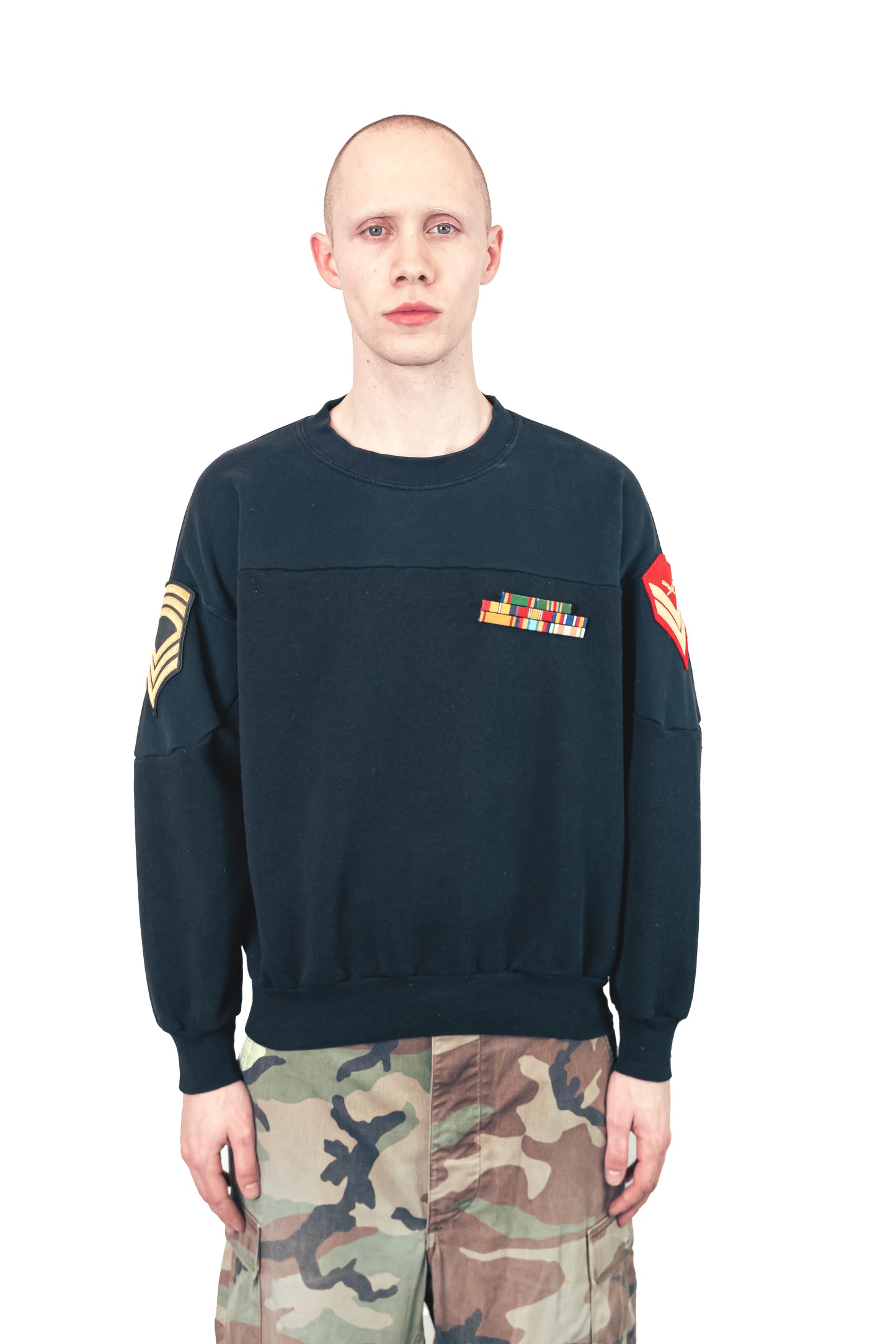 008 INSIGNIA CREWNECK