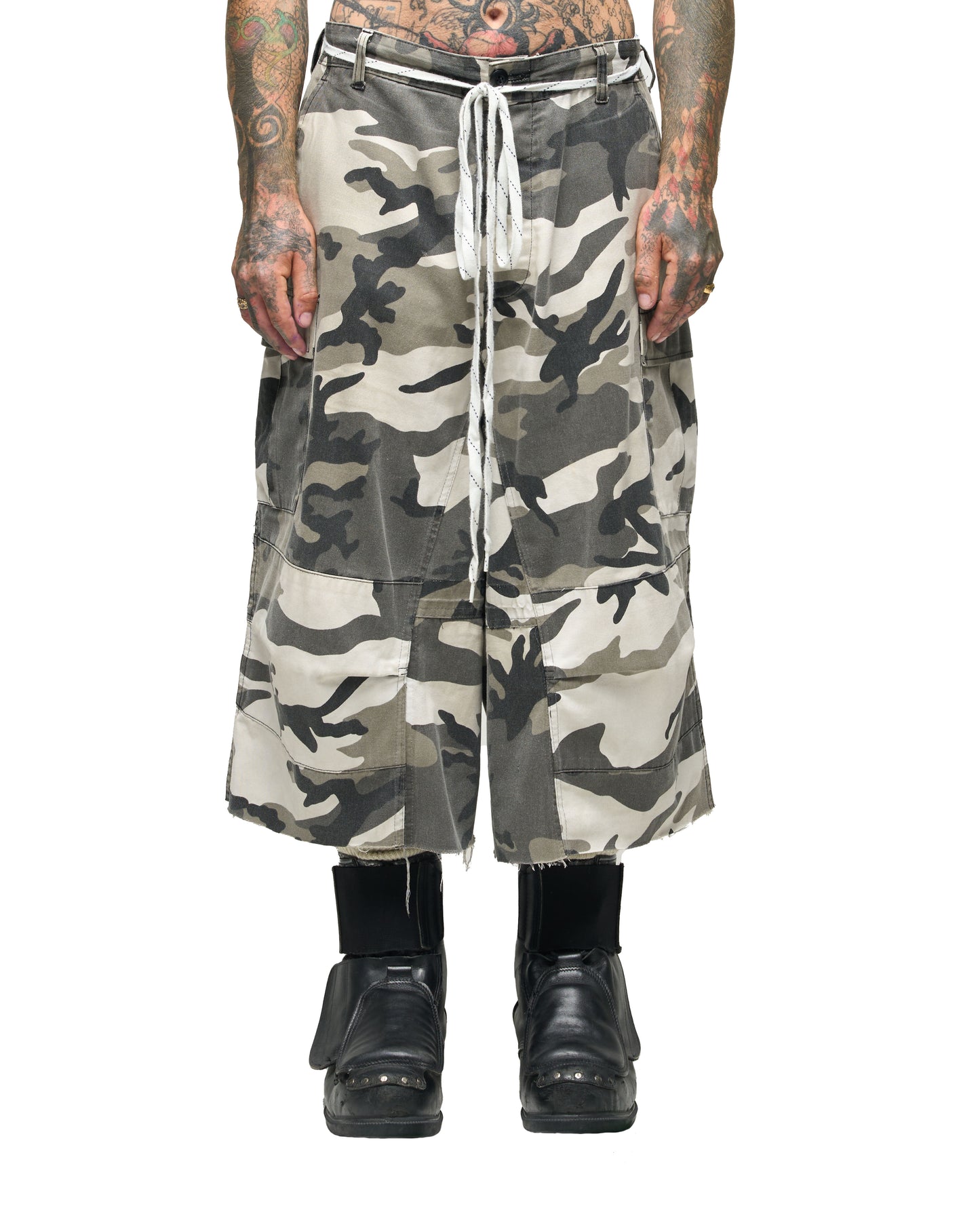SRL CAMO NBHD SHORT