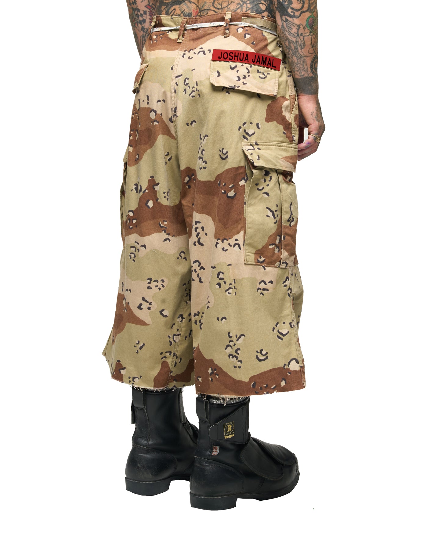 CCRL CAMO NBHD SHORT