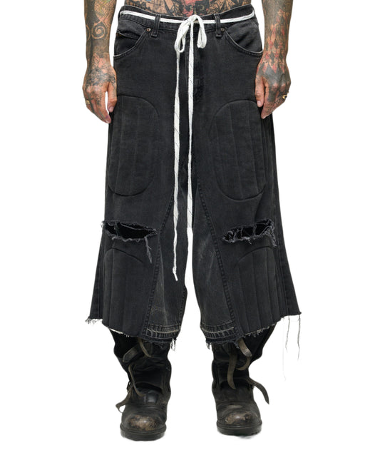 BLK NBHD RIDING SHORT