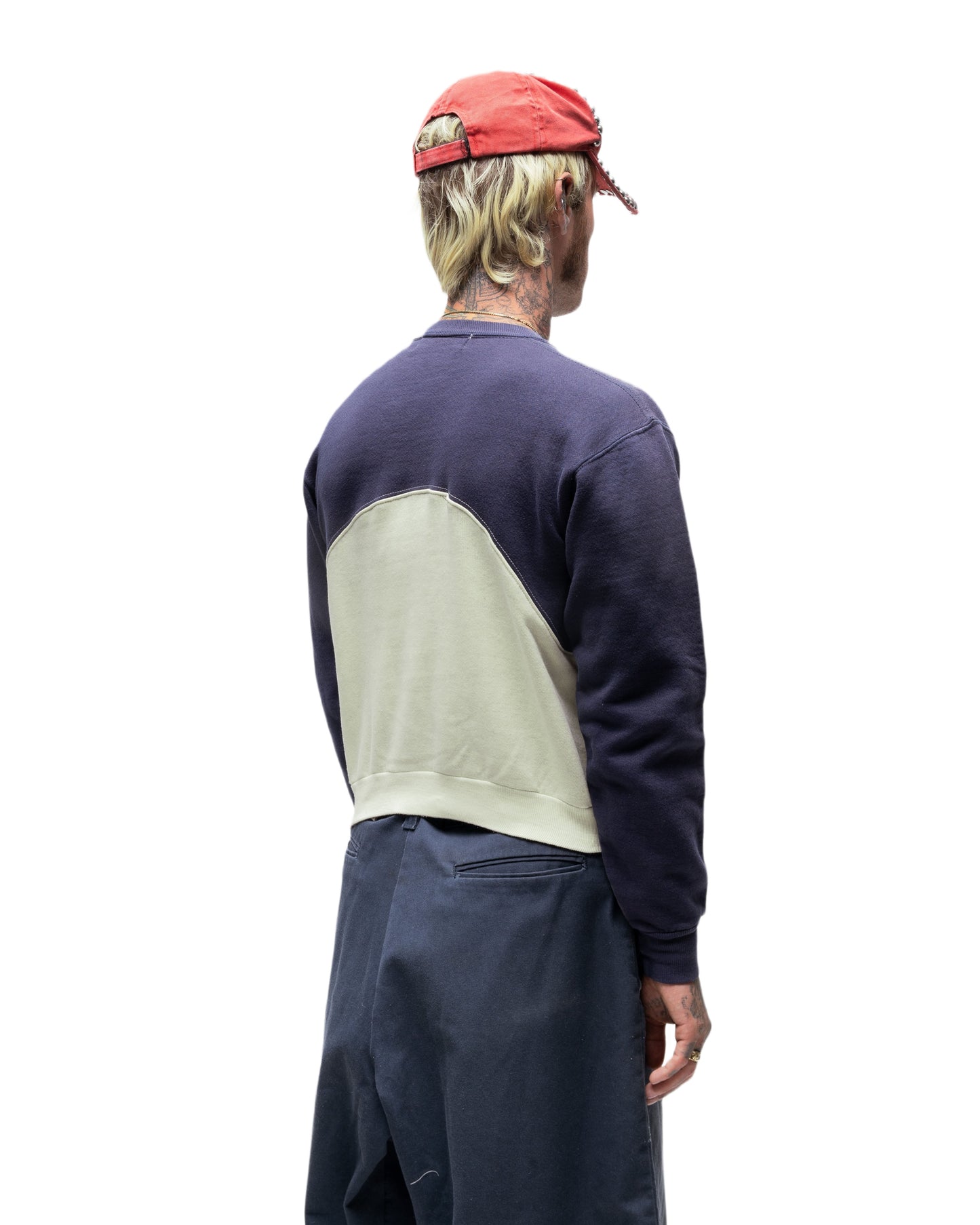 059 WAVE CREWNECK