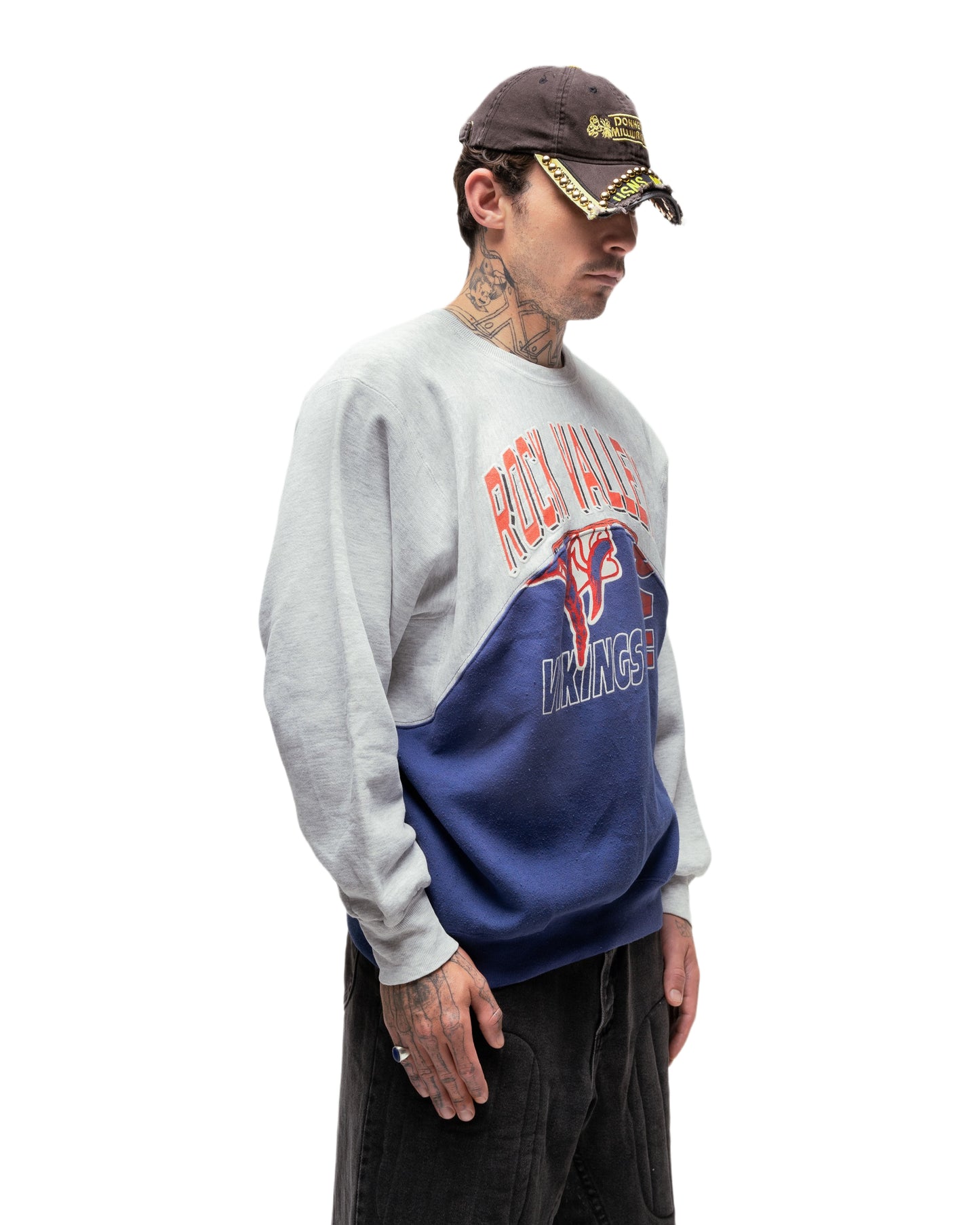 057 WAVE CREWNECK