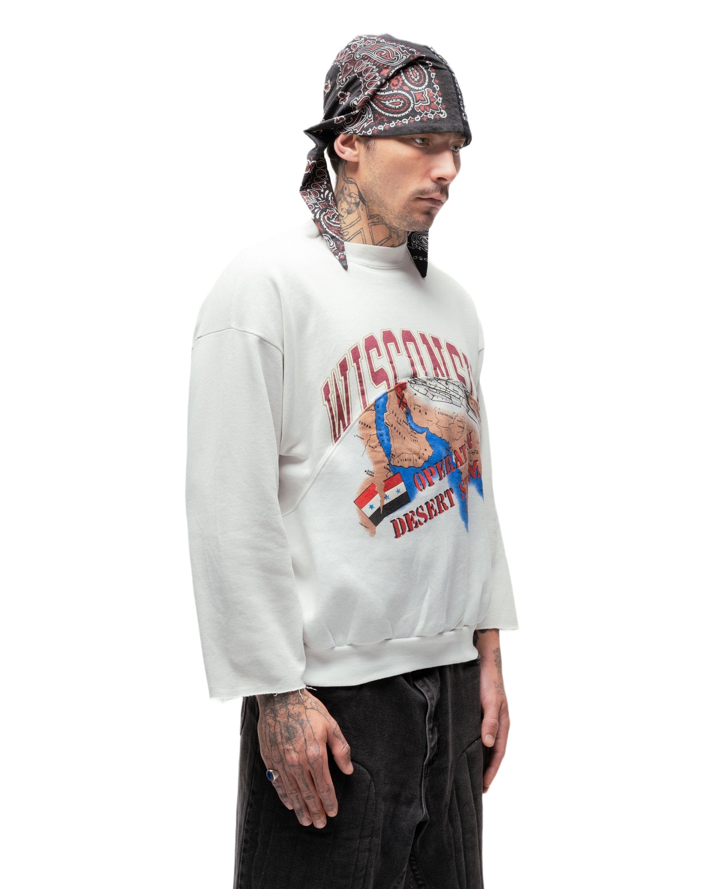 083 WAVE CREWNECK