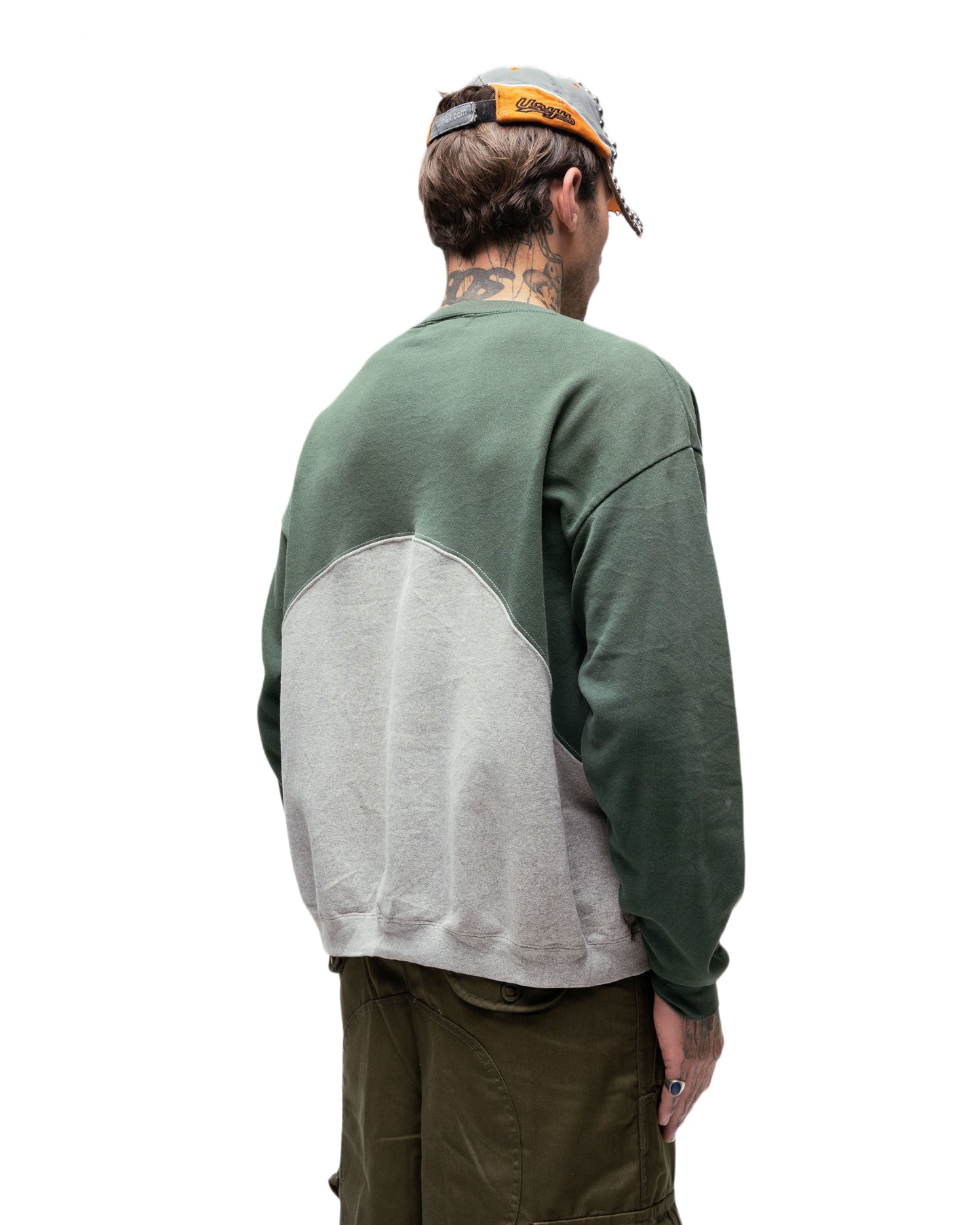086 WAVE CREWNECK