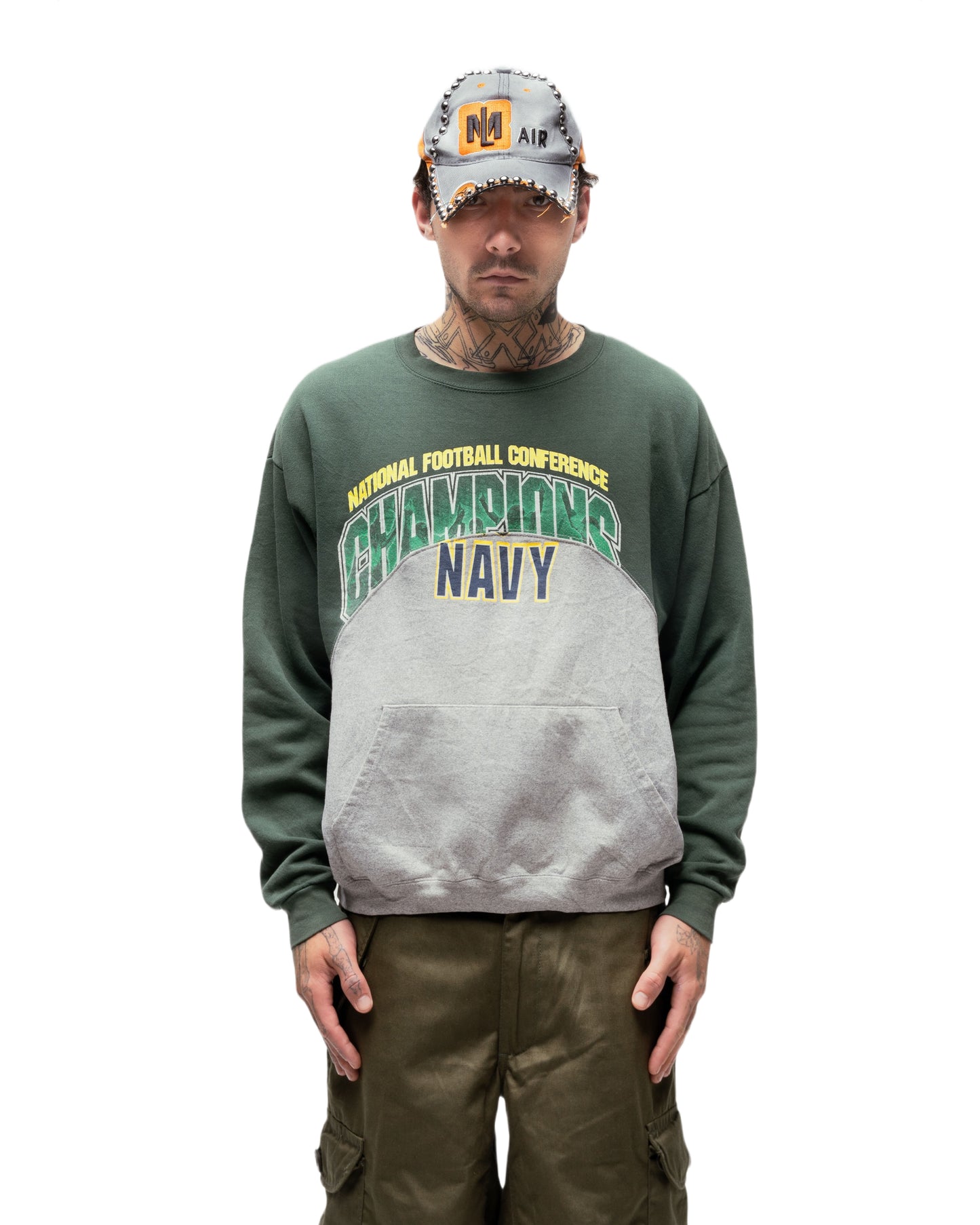 086 WAVE CREWNECK