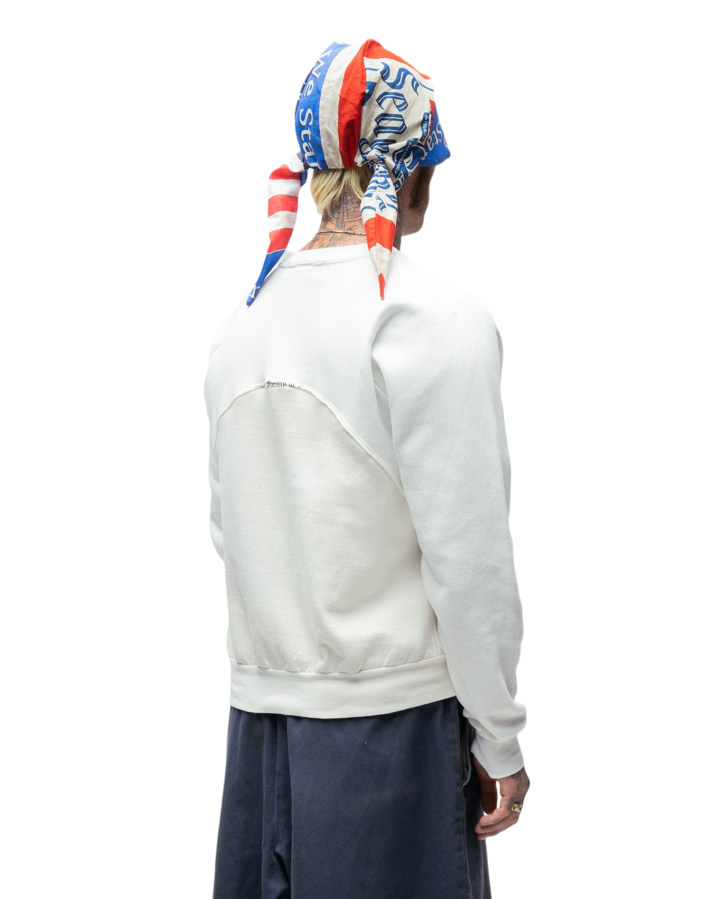095 WAVE CREWNECK