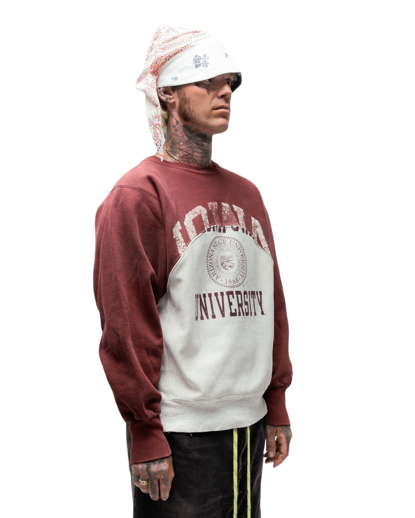 039 WAVE CREWNECK