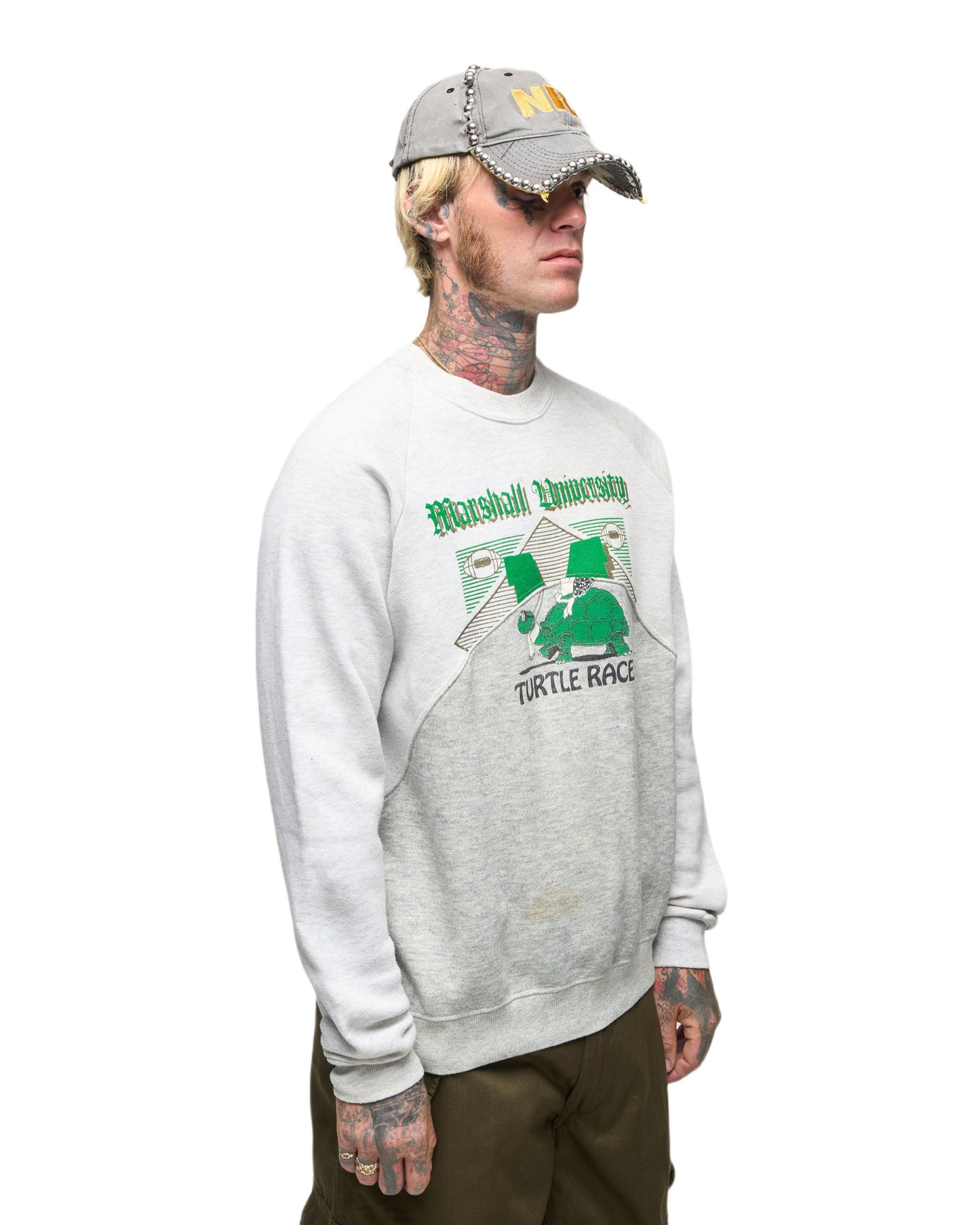 060 WAVE CREWNECK